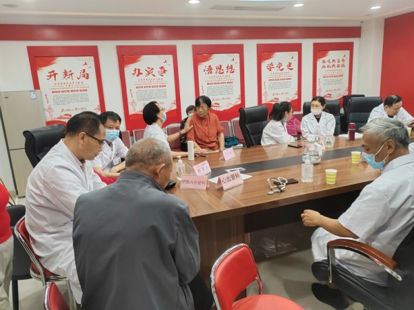 鄭州西區(qū)中醫(yī)院專家暖心義診走進社區(qū)，健康福祉送萬家
